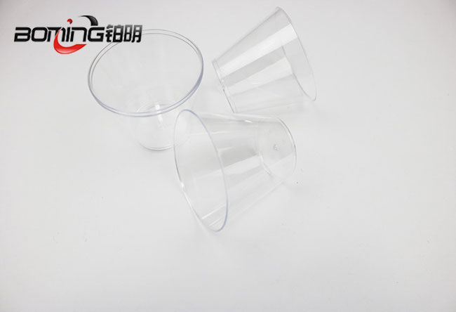 9 oz Disposable plastic cup
